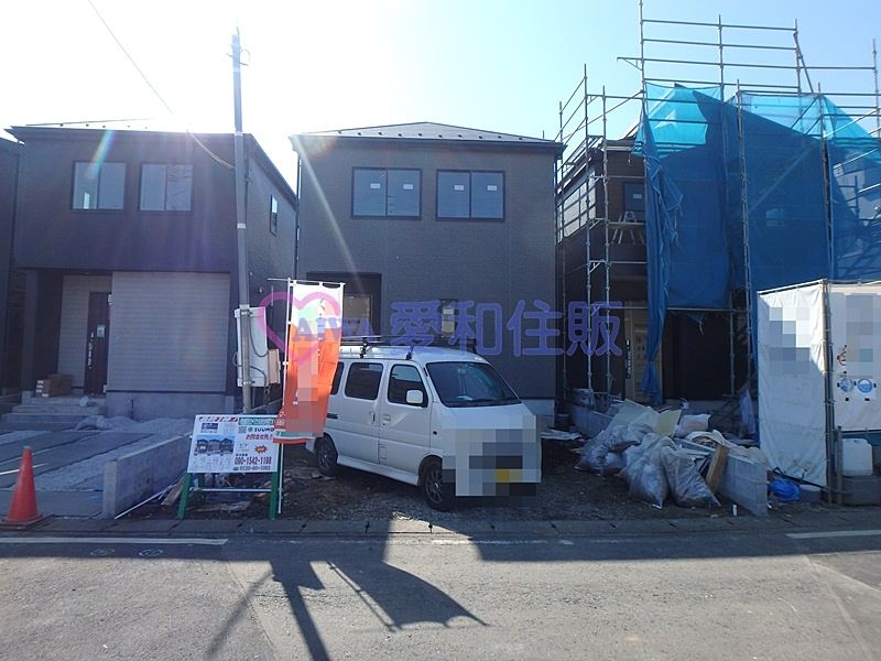 坂戸市中富町新築建売全3棟　敷地面積43坪超　並列駐車2台可能　ふるさとの湯近く